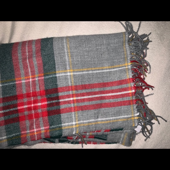 Scarf - Picture 2 of 4